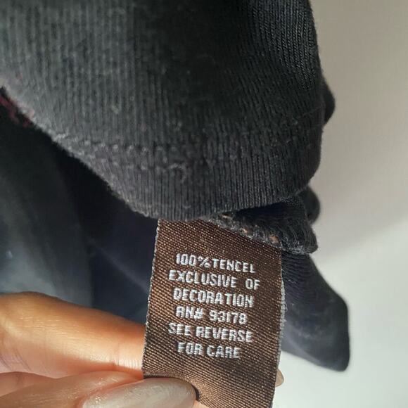 Adrienne Vittadini sz‎ S black ruffle tassel sleeveless tank blouse - Picture 7 of 9